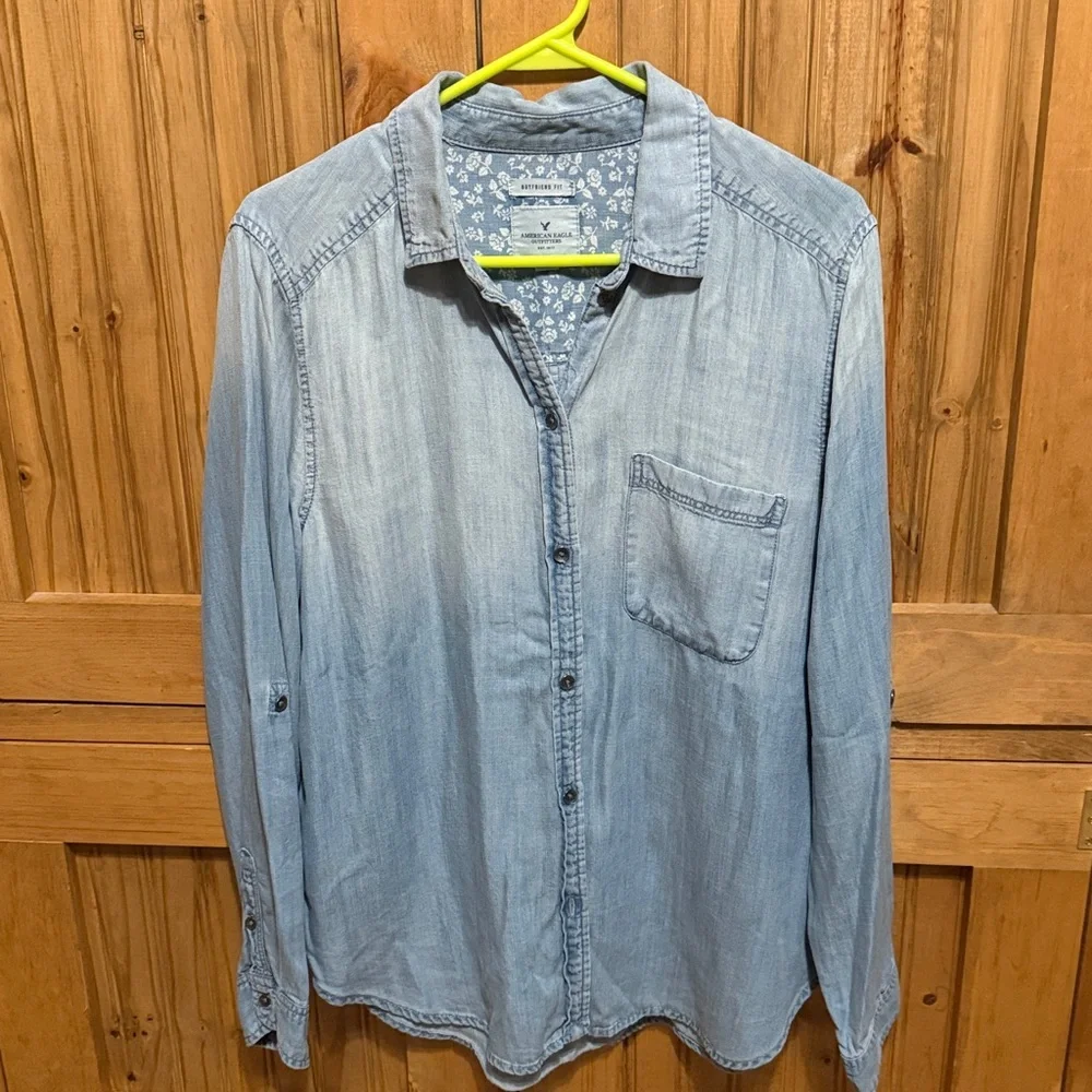 American Eagle Light Blue Denim Button-Up Shirt-size large. - Picture 1 of 2